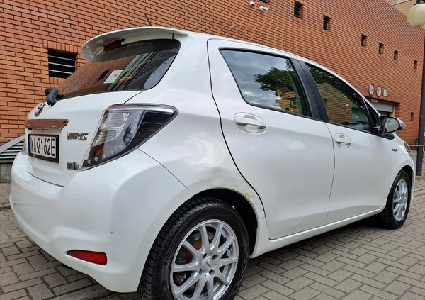 Toyota Yaris cena 32000 przebieg: 174000, rok produkcji 2012 z Warszawa małe 92